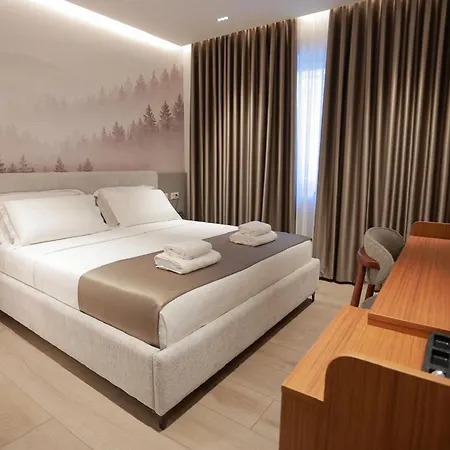 Select Boutique Hotel 3*