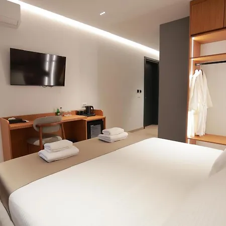 Select Boutique Ξενοδοχείο 4*