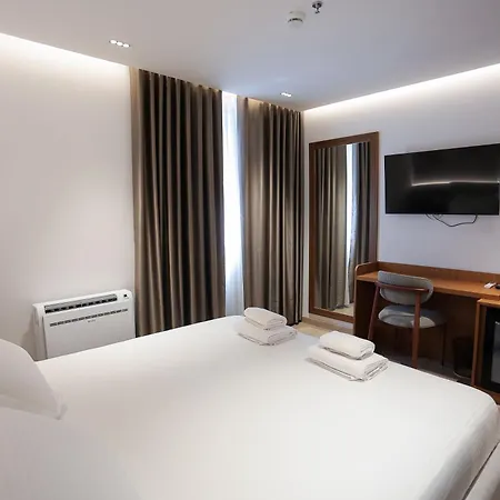 Select Boutique Hotel