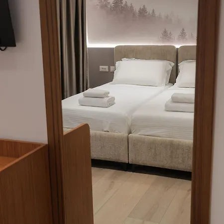 Select Boutique 3*
