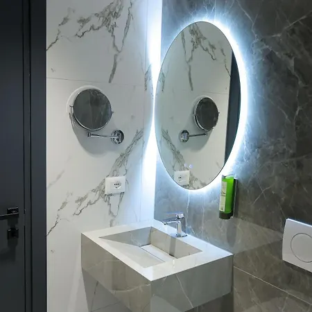 Select Boutique Hotel