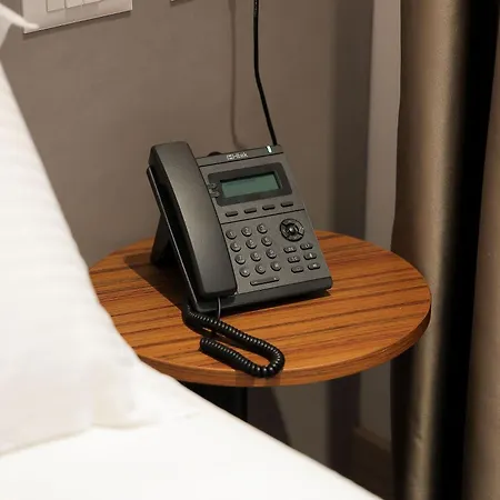 Select Boutique 3* Tirana